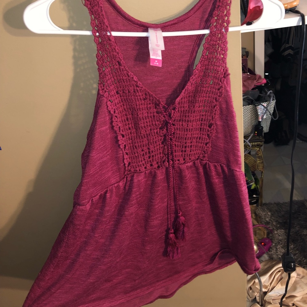 Lace Front Tank in Maroon